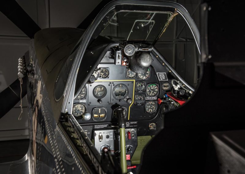 p51 instrument panel